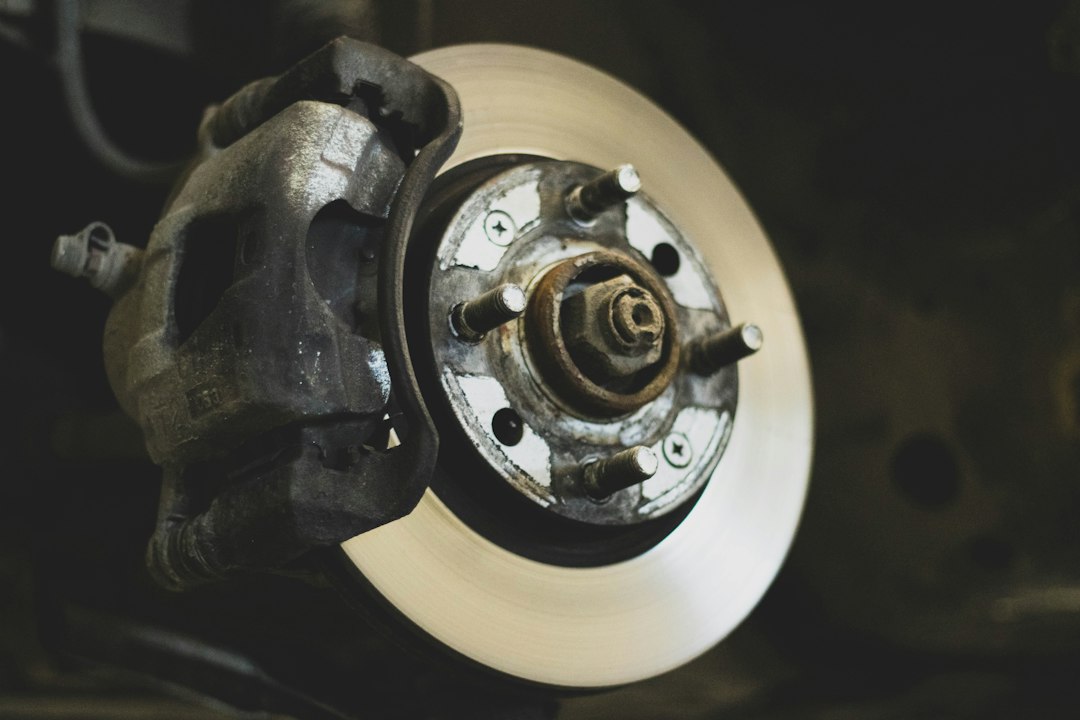 White and silver round device — Best Go Kart Brake Kit