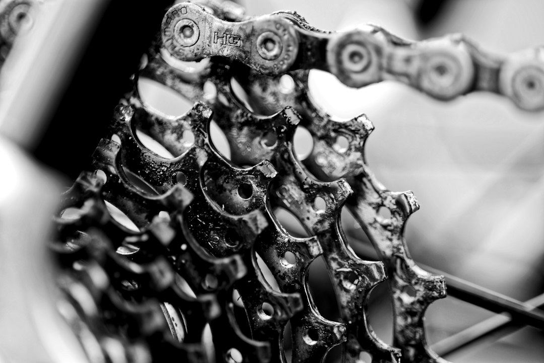 Grayscale photo of bicycle derailleur — Best Go Kart Chain