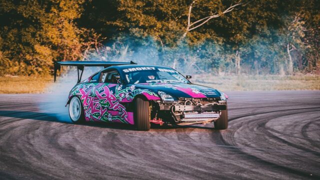 Pink and black stock car — Drift Kart Racing
